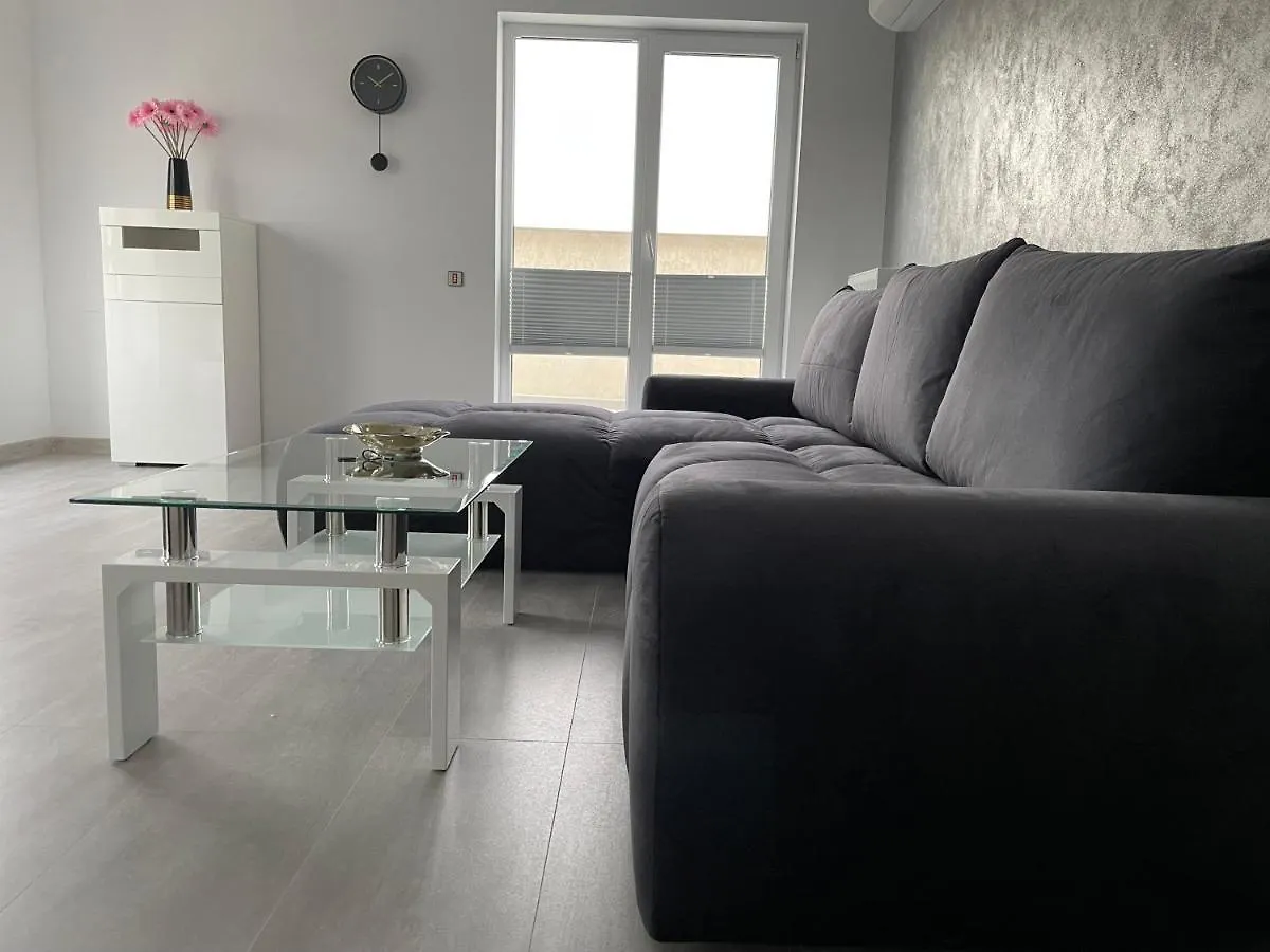 4 Room Penthouse Terrace W18+W19 Bucharest