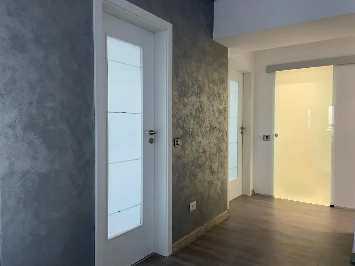 4 Room Penthouse Terrace W18+W19 Bucharest