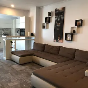 Apartament Luxury Westpark 2 View W6, Bucureşti